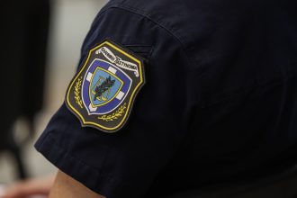 Συνελήφθη αστυνομικός που εκβίαζε συνάδελφό της – Του απέσπασε χρήματα όταν της ζήτησε να διακόψουν την επικοινωνία τους