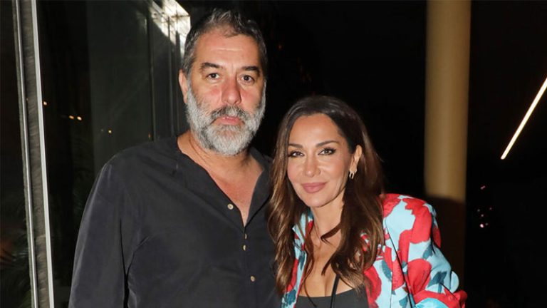 Δέσποινα Βανδή: Βραδινή έξοδος στα μπουζούκια με τον Βασίλη Μπισμπίκη και τσάντα αξίας 1.668 ευρώ