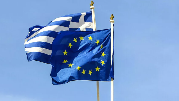 Κομισιόν: Η Ελλάδα διατηρεί την ικανότητα να εξυπηρετήσει το χρέος της