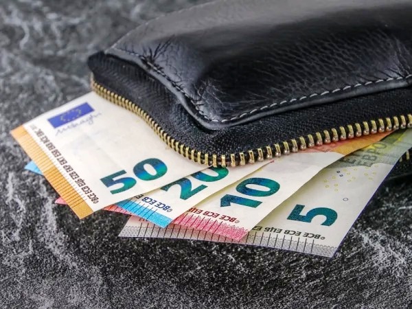 Όλες οι πληρωμές από e-ΕΦΚΑ και ΔΥΠΑ μέχρι τις 14 Ιουνίου