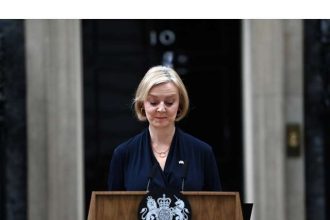Εκλογές στη Βρετανία: Εκτός Βουλής η πρώην πρωθυπουργός Λιζ Τρας μετά τη συντριβή των Συντηρητικών