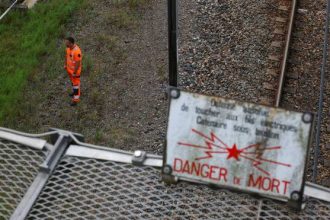 Γαλλία: Συνελήφθη ακροαριστερός για το χάος στα τρένα