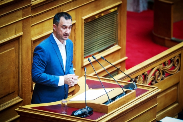 Χαρίτσης για τη φωτιά στην Ύδρα: Ολιγάρχες καταστρέφουν και φεύγουν ανενόχλητοι - Τις επόμενες ημέρες το πόρισμα, λέει ο Τουρνάς
