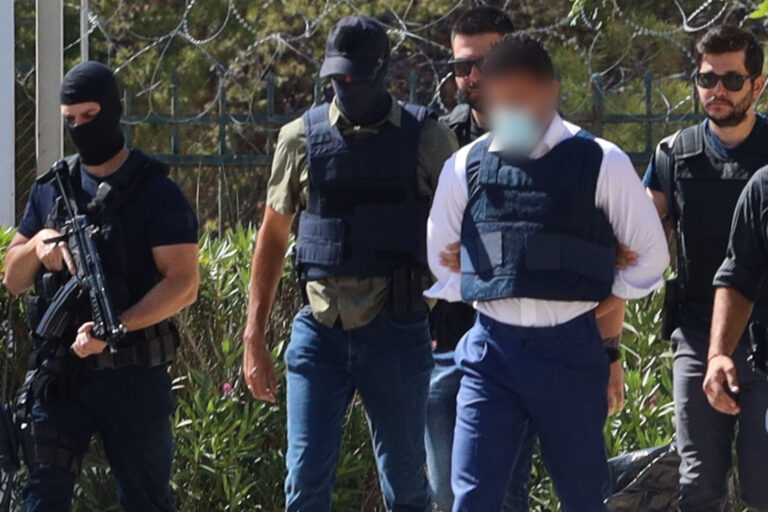 Δολοφονία στο Ψυχικό: Δεν βρέθηκαν ίχνη πυρίτιδας στα γάντια του 44χρονου – Αναμένονται τα αποτελέσματα για το μπουφάν του