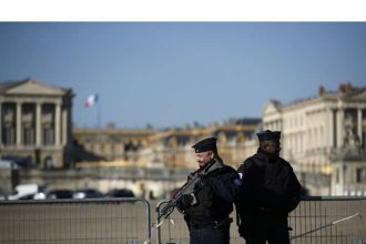 Γαλλία: Λήξη συναγερμού στις Βερσαλλίες - Αναφορές για καβγά με μαχαίρι