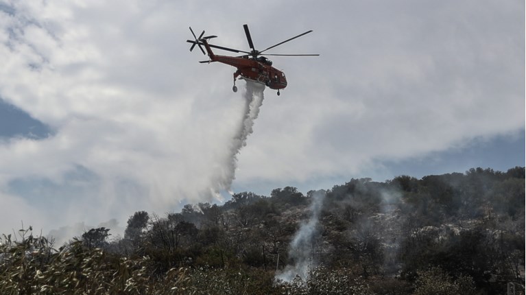 Έσβησε η φωτιά στον Ασπρόπυργο Αττικής στη θέση Λάκκα Κυρίλλου