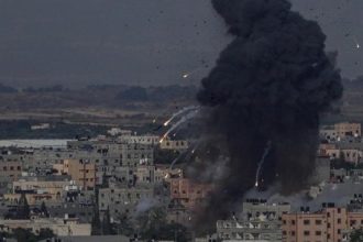 Την ενοχή των δύο κατηγορουμένων για τη δολοφονία Καραϊβάζ πρότεινε η εισαγγελέας