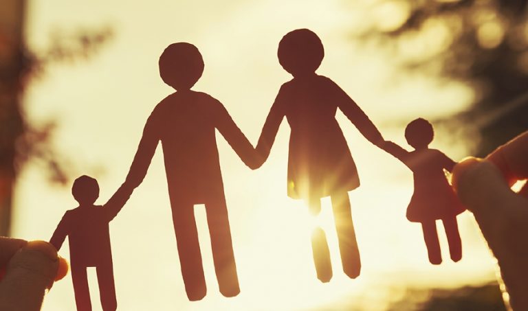 Επίδομα παιδιού Α21: Στα σκαριά αύξηση των επιδομάτων για το πρώτο και δεύτερο παιδί