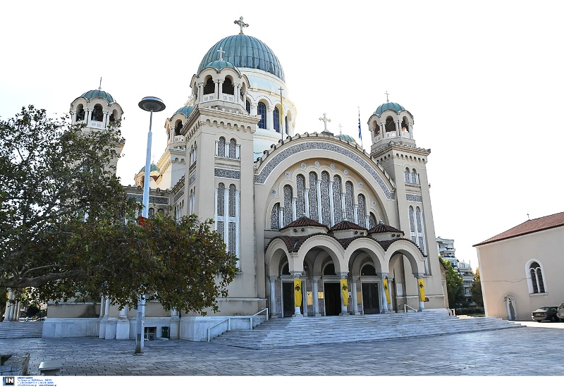 Μεσίστιες σημαίες και πένθιμες καμπάνες το Σάββατο για τα 50 χρόνια από την τουρκική εισβολή στην Κύπρο