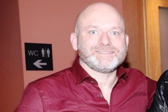 Αντώνης Κρόμπας: Στην τηλεόραση δεν μπορείς να πεις τίποτα πια και να αστειευτείς γιατί μπορεί να θιχτεί ο χοντρός ή ο κοντός