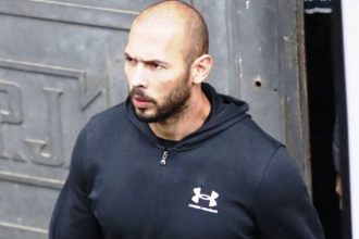 Άντριου Τέιτ: Ελεύθερος να κινείται εντός ΕΕ, σύμφωνα με απόφαση ρουμάνικου δικαστηρίου