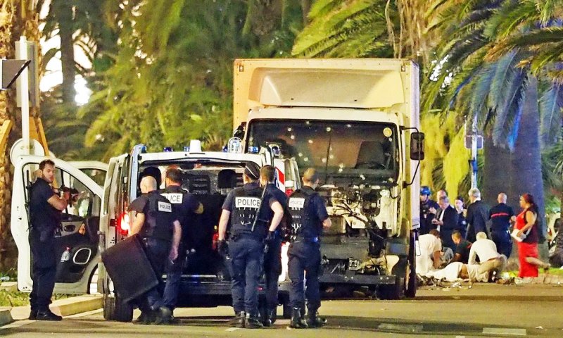 Γαλλία: Ανησυχητική κλιμάκωση των βίαιων επιθέσεων ενόψει του δεύτερου γύρου των βουλευτικών εκλογών