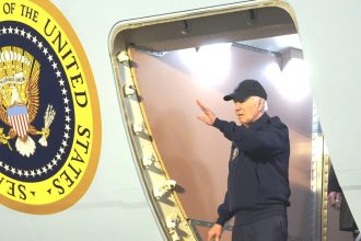 Ο Τζο Μπάιντεν πιέζεται να αποσυρθεί ακόμα και μέσα στο Σαββατοκύριακο - Τι εκτιμούν στελέχη των Δημοκρατικών