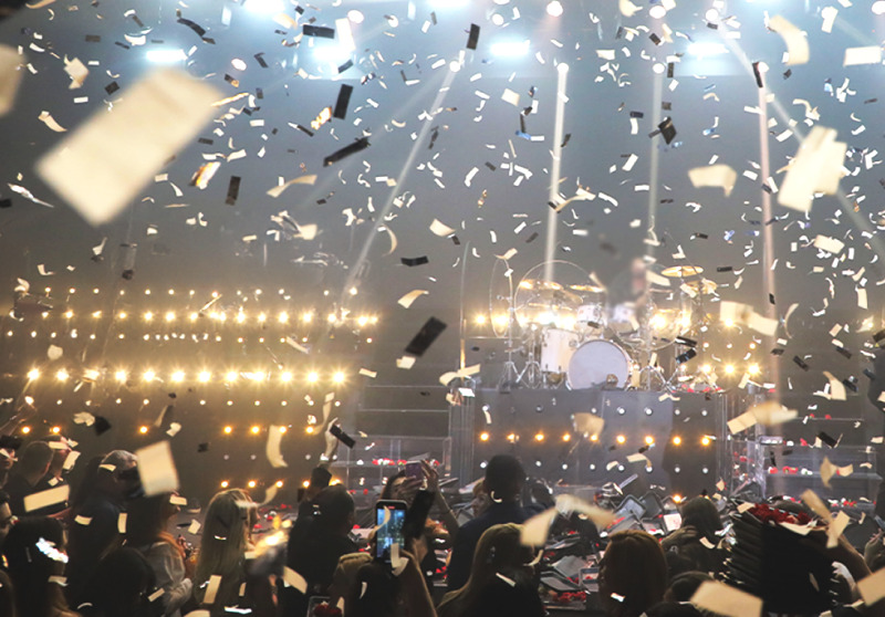 "Δεν έχω φοροδιαφύγει, δεν με κάλεσαν ποτέ για εξηγήσεις", λέει ο τραγουδιστής που δεσμεύτηκε η περιουσία του για φοροδιαφυγή