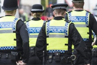 Βρετανία: Συνελήφθη 24χρονος για τη βαλίτσα με τα ανθρώπινα λείψανα σε γέφυρα του Μπρίστολ