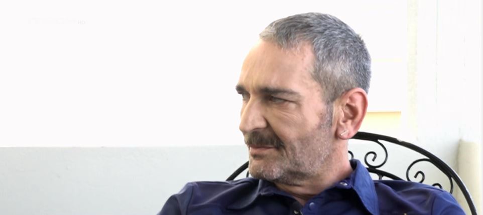 Κωνσταντίνος Δέδες για Κασσελάκη: «Μπορώ να θυμηθώ το όνομα του σκύλου του ή του συζύγου του, αλλά όχι τα μέτρα που έχει εξαγγείλει»