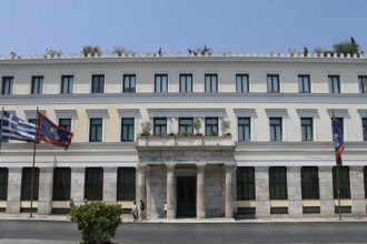 Δήμος Αθηναίων για την εγκληματική οργάνωση: Μηδενική ανοχή στη διαφθορά - Τέθηκαν σε αργία οι συλληφθέντες