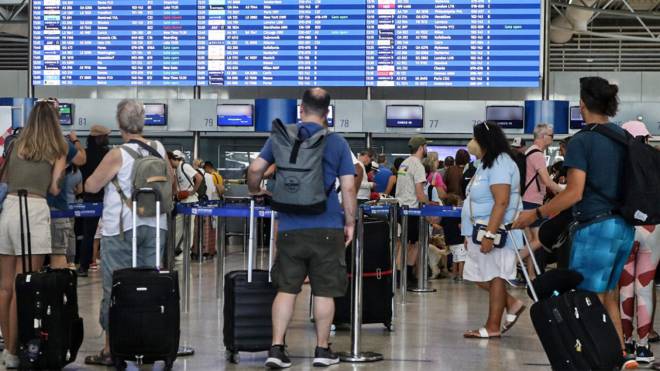 Προβλήματα στην αεροπορική κίνηση στην Ελλάδα λόγω του black out στη Microsoft - Ενεργοποιήθηκαν εφεδρικά συστήματα ελέγχου