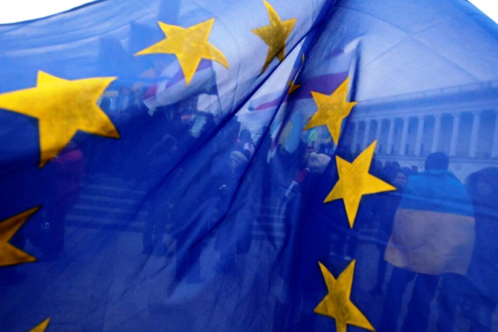 Συγκροτήθηκε η ομάδα του Όρμπαν στην Ευρωβουλή - Πρόεδρος ο Μπαρντελά, συμμετέχει και η Λατινοπούλου