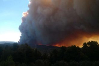 Φωτιά στην Εύβοια στον Αλμυροπόταμο – Ήχησε το 112