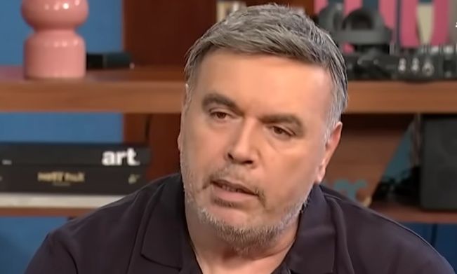 Εσπευσμένα στο νοσοκομείο ο Μανώλης Λιδάκης - Ακύρωσε όλες τις συναυλίες του