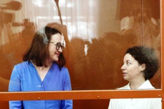 Κάθειρξη έξι ετών σε θεατρικές προσωπικότητες στη Ρωσία για «δικαιολόγηση της τρομοκρατίας»