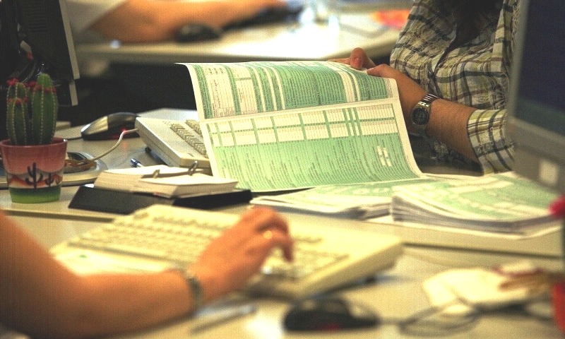 Φορολογικές δηλώσεις: «Ώρα μηδέν» για 400.000 φορολογούμενους