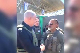 Στη Γάζα ο Νετανιάχου - Επισκέφτηκε καταυλισμούς εκτοπισμένων Παλαιστινίων