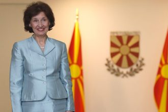 Νέα πρόκληση της Σιλιάνοφσκα: «Εμείς τηρούμε τη Συμφωνία των Πρεσπών, δεν ισχύει το ίδιο για την Ελλάδα»