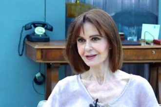 Κάτια Δανδουλάκη: Μου φαίνεται σαν να ξεκίνησα χθες την καριέρα μου, σε σημείο παλιμπαιδισμού