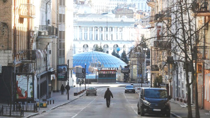 Ινστιτούτο στο Κίεβο: Πάνω από το 43% των Ουκρανών συμφωνεί με πιθανές διαπραγματεύσεις με τη Ρωσία, το 35% είναι αντίθετο