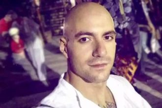 Εμπλεκόμενος στη δολοφονία Λυγγερίδη ο 20χρονος σύντροφος της ανήλικης που μαχαίρωσε 19χρονη στον Πειραιά