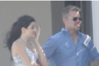 Ο Ματ Ντέιμον στη Μύκονο: «Έσπασε» το Scorpios με την παρέα του