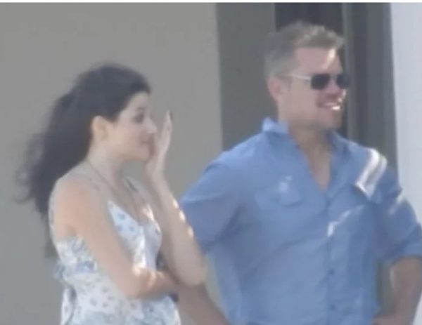 Ο Ματ Ντέιμον στη Μύκονο: «Έσπασε» το Scorpios με την παρέα του