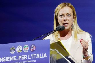 Μελόνι: Φόρος τιμής στον Ιταλοαμερικανό που «πέθανε σαν ήρωας» στην απόπειρα δολοφονίας κατά του Ντόναλντ Τραμπ