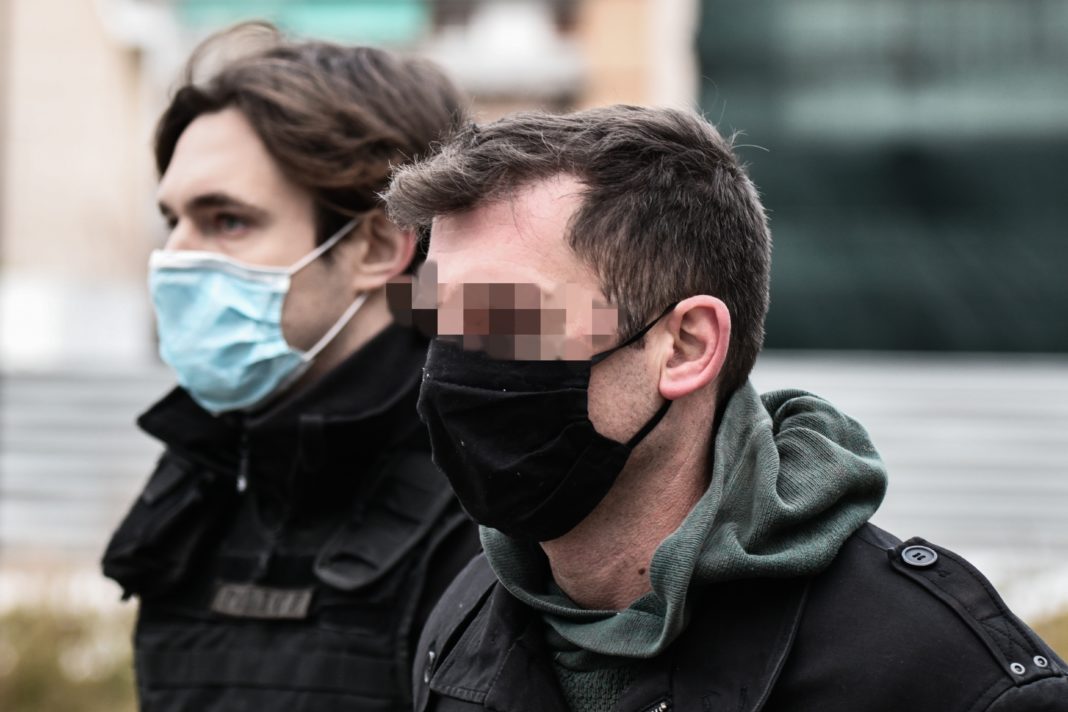 Δίκη προπονητή ιστιοπλοΐας: Αθώος για βιασμό, ομόφωνα ένοχος για κατάχρηση ανήλικου σε ασέλγεια