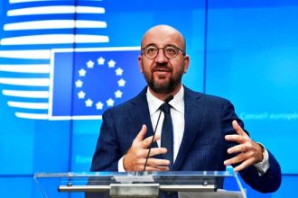 Μισέλ: Η εκ περιτροπής προεδρία της ΕΕ δεν έχει εντολή να συνδιαλέγεται με τη Ρωσία εξ ονόματος της ΕΕ