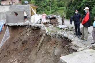 Νεπάλ: 5 νεκροί από την κατολίσθηση που παρέσυρε δύο λεωφορεία – Δεκάδες αγνοούμενοι
