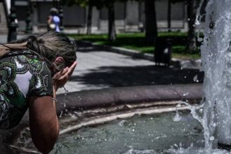 Καιρός: Νέα θερμή εισβολή με 40άρια από τη Δευτέρα – Ποιες περιοχές θα "ψηθούν"