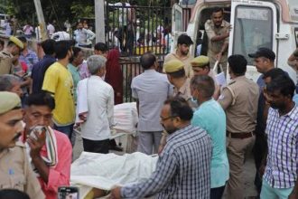 Ινδία: 121 οι νεκροί από το ποδοπάτημα σε θρησκευτική συνάθροιση Ινδουιστών