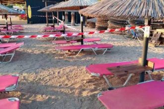 Περισσότερες από 1.000 καταγγελίες πολιτών για παραβάσεις σε παραλίες μέσα σε 5 μέρες – Επιβλήθηκαν πρόστιμα άνω των 350.000 ευρώ