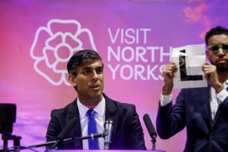 Βρετανία: Ο Σούνακ συγχαίρει τον Κιρ Στάρμερ για τη νίκη των Εργατικών και ετοιμάζεται για αποχώρηση – Το "χαμένος" του ΥουΤuber