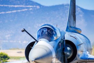 Τανάγρα: Εγκατάλειψη Μιράζ 2000-5 - Σώα η πιλότος