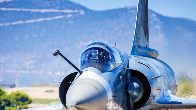 Τανάγρα: Εγκατάλειψη Μιράζ 2000-5 - Σώα η πιλότος