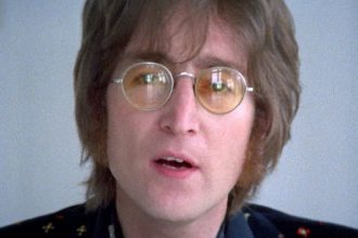 Τζον Λένον: Δημοπρατούνται γυαλιά του θρύλου της μουσικής για 3.000 λίρες