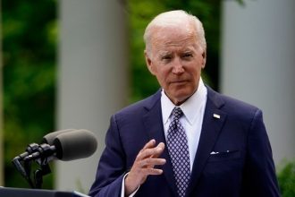 Ο Μπάιντεν επιστρέφει στην προεκλογική εκστρατεία