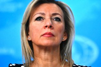 Το «βαθύ κράτος» των ΗΠΑ και τα αμερικανικά μέσα ενημέρωσης έκρυβαν την αλήθεια για τον Μπάιντεν, λέει η Ζαχάροβα