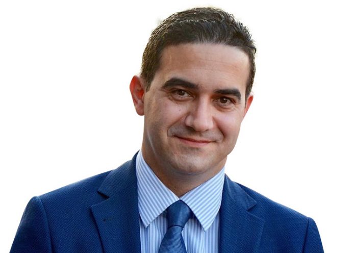 Μ. Κατρίνης: “Δεν υπάρχει εισαγόμενη ακρίβεια, υπάρχει αισχροκέρδεια και ακραίος κυνισμός από την κυβέρνηση’’