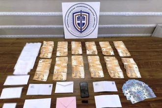 Συνελήφθη υπάλληλος του ΕΦΚΑ για παράβαση καθήκοντος και δωροληψία - Ζητούσε «μίζα» για καταβολή επιδόματος αναπηρίας (ΦΩΤΟ - ΒΙΝΤΕΟ)