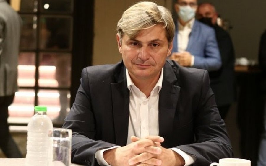 ΣΥΡΙΖΑ: Εσωκομματικές εκλογές ζήτησε και ο Νίκος Φαραντούρης